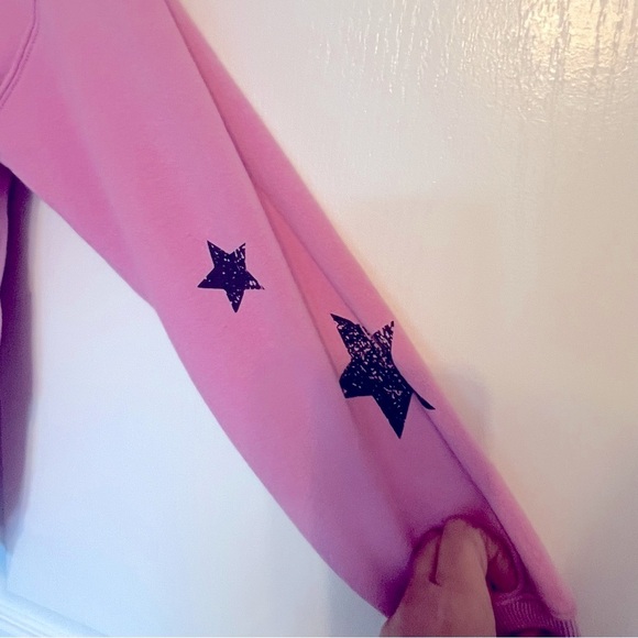 H&M Hello Kitty Pink Graphic Sweater Girls Size 16/18 - Picture 4 of 7